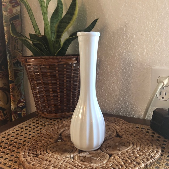 Carr Lowrey Glass Other - Carr-Lowrey Glass (CLG) Milk Glass Ribbed Bud Vase